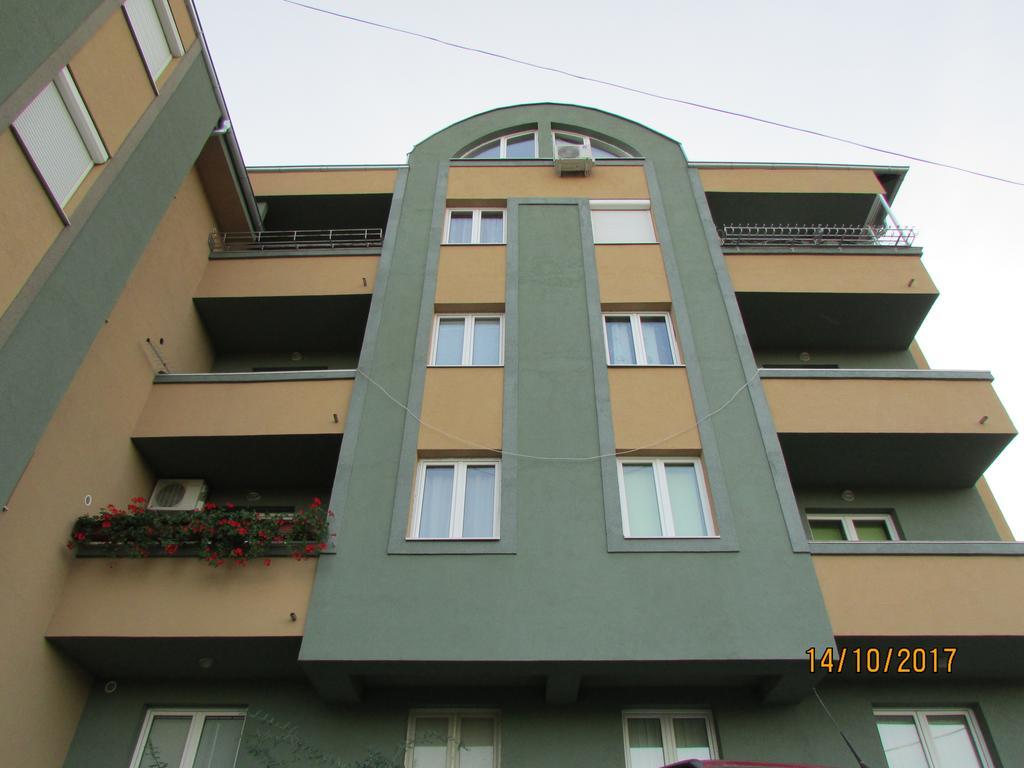 Debora Apartment Vrnjacka Banja Exterior photo